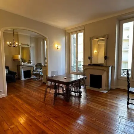B011-appartement Familial - Proche De La Apartment *